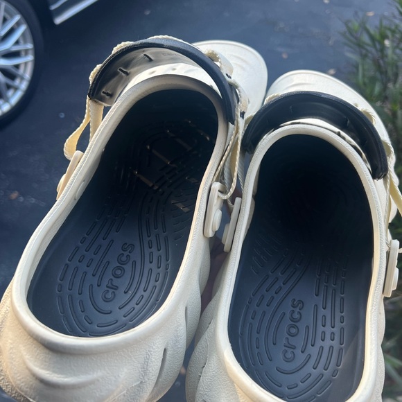 Crocs Classic Clog - Beige - Picture 3 of 7